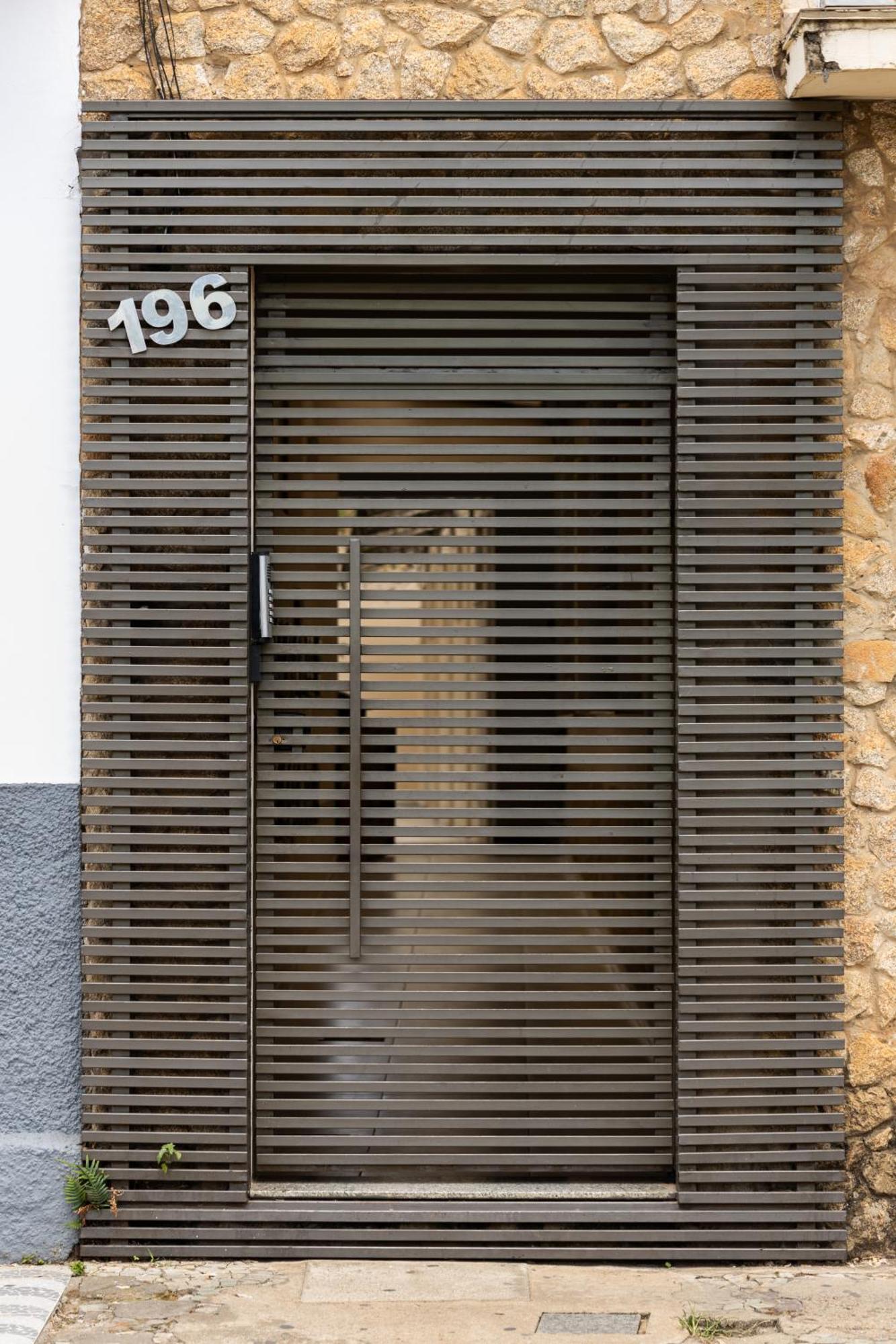 Apartamento Em Sao Joao Del Rei, Ao Lado Da Estacao Ferroviaria, Estacionamento E Ar Condicionado Luaran gambar