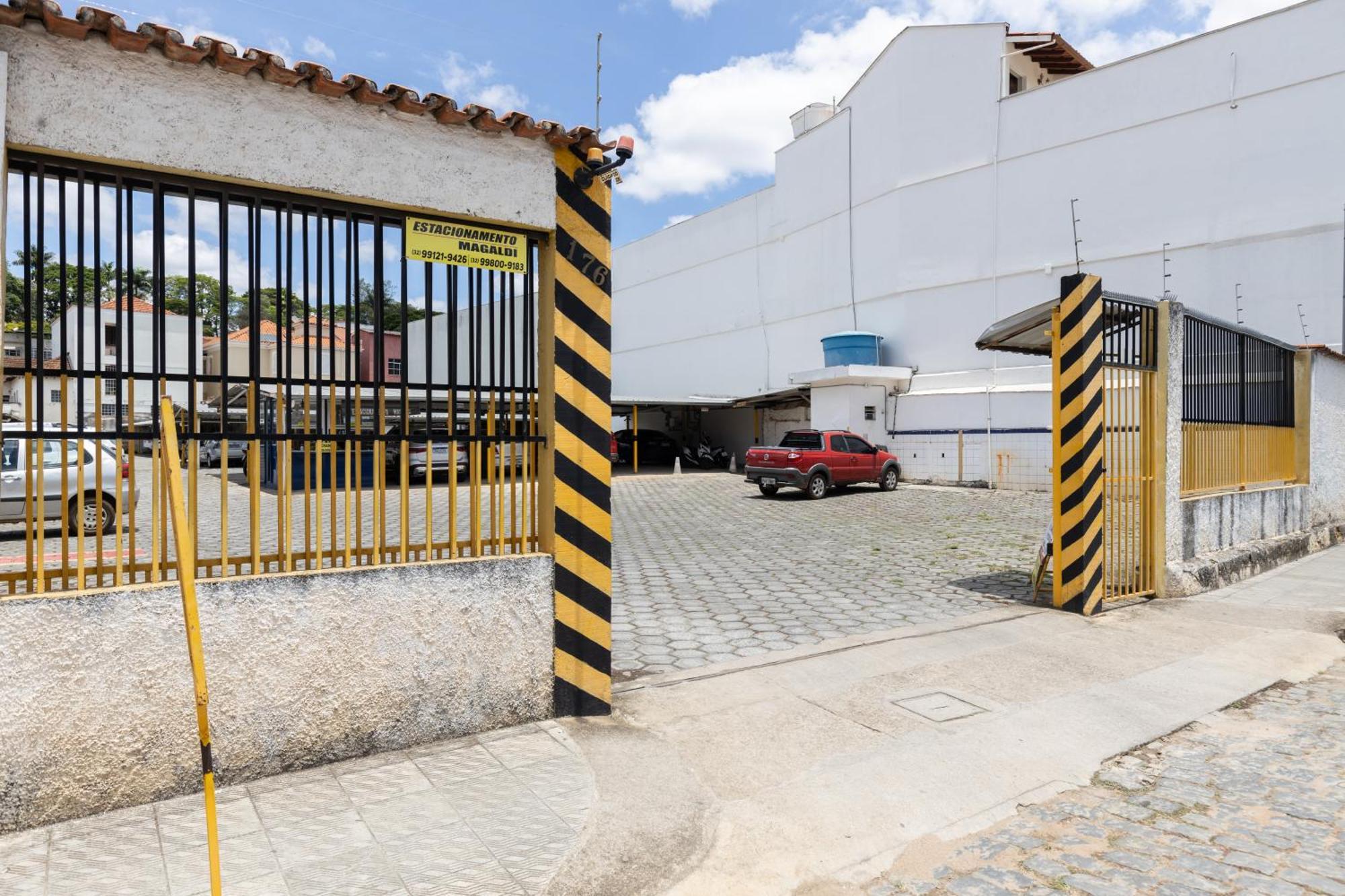 Apartamento Em Sao Joao Del Rei, Ao Lado Da Estacao Ferroviaria, Estacionamento E Ar Condicionado Luaran gambar